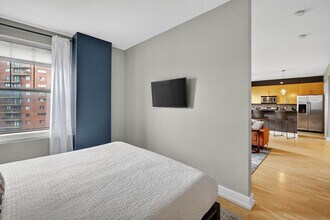 400 Walnut St in Des Moines, IA - Building Photo - Building Photo