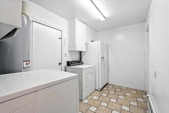 1632 Columbia Dr SE in Albuquerque, NM - Building Photo - Building Photo