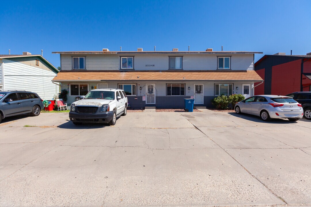 3234 1/2 White Ave in Clifton, CO - Building Photo