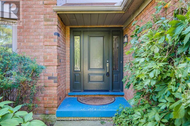 1194 Fairmeadow Trail in Oakville, ON - Building Photo - Building Photo