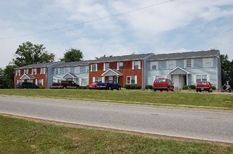 Meadowlark Townhouses in Murray, KY - Building Photo - Building Photo