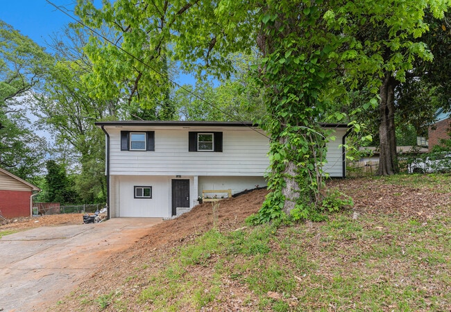 property at 3181 Pennington Cir SW