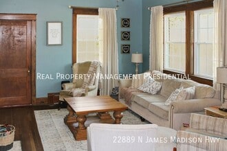 22889 N James Madison Hwy in Dillwyn, VA - Building Photo - Building Photo