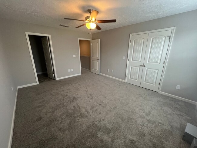 1051 Bradburn Village Dr in Nashville, TN - Building Photo - Building Photo