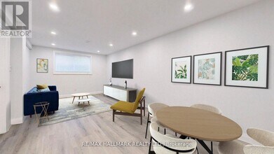 36 Farley Crescent in Toronto, ON - Building Photo - Building Photo