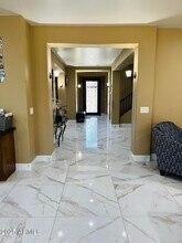931 E Canyon Way in Chandler, AZ - Foto de edificio - Building Photo