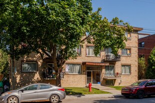 11945 Michel-Sarrazin Rue in Montréal, QC - Building Photo