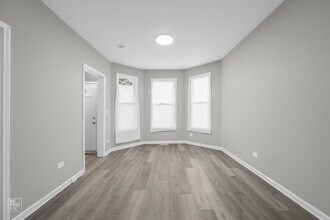 7218 S Peoria St, Unit 1 in Chicago, IL - Building Photo - Building Photo