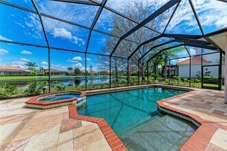 14325 Sundial Pl in Lakewood Ranch, FL - Building Photo - Building Photo