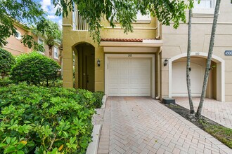 4930 Bonsai Cir in Palm Beach Gardens, FL - Building Photo - Building Photo