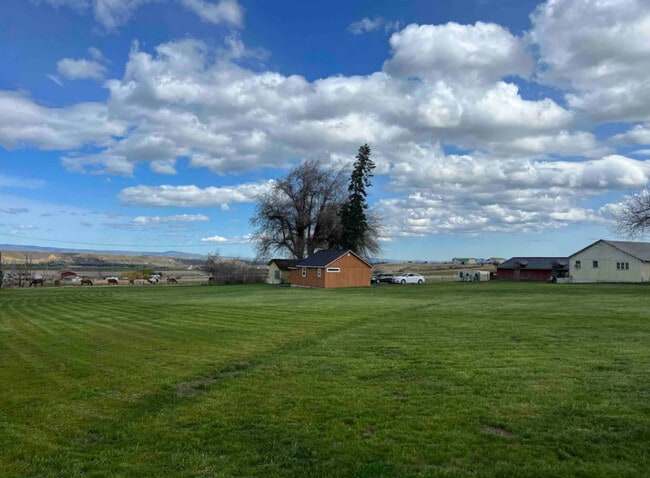 property at 810 Watt Canyon Rd