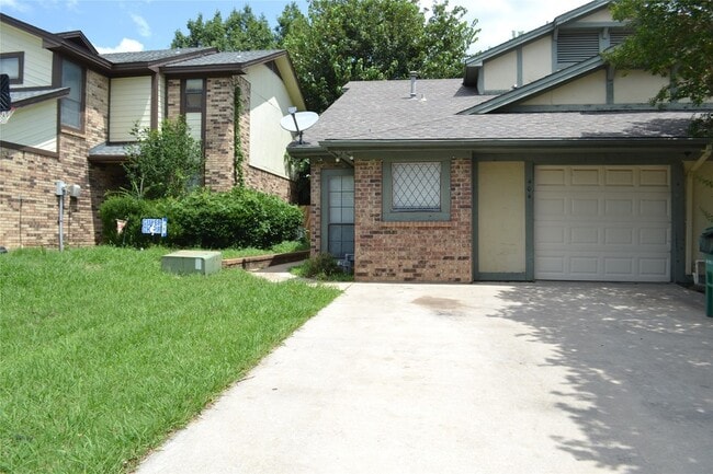 property at 404 Benjamin St