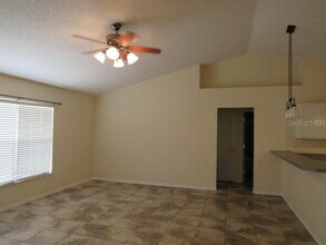 926 Cork Oak Ln in Minneola, FL - Building Photo - Building Photo