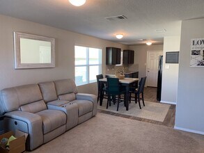 9510 Sandy Rdg Wy in San Antonio, TX - Building Photo - Building Photo
