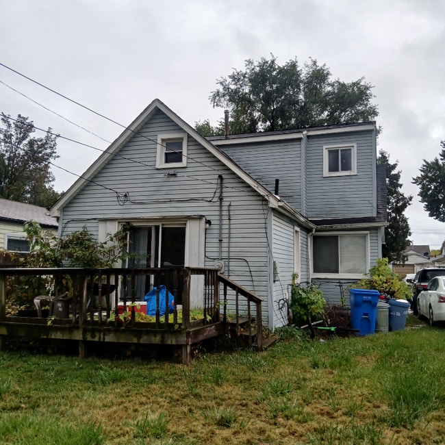 property at 95 E Rowland Ave