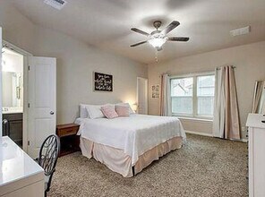5953 Malta Cir in Round Rock, TX - Foto de edificio - Building Photo