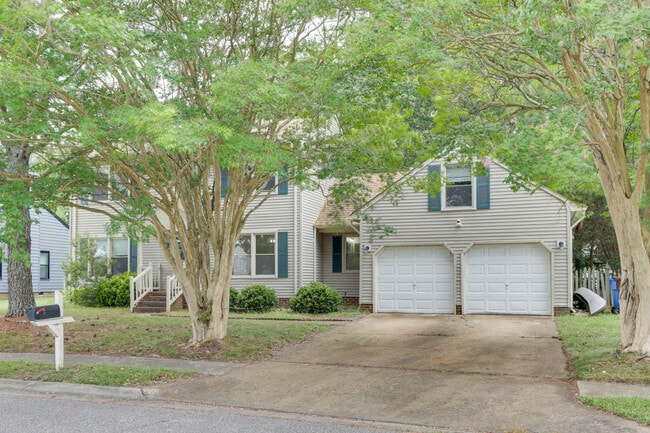 642 Willow Bend Dr in Chesapeake, VA - Building Photo - Building Photo