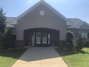 Columbus Heights in Columbus, MS - Foto de edificio - Building Photo