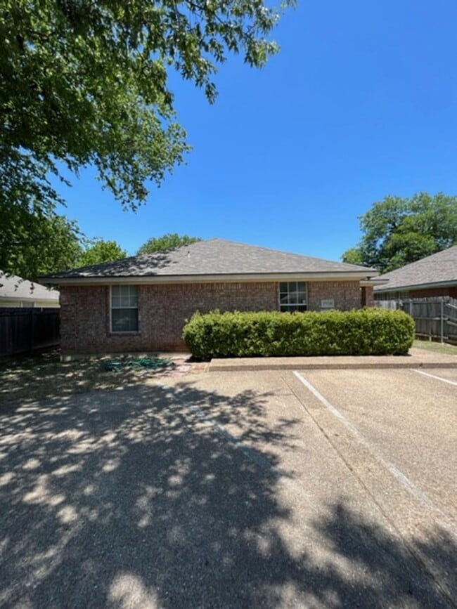 property at 1918 S 14th St