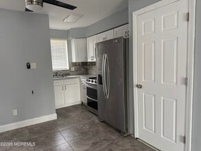 660 Tara Dr in Sicklerville, NJ - Building Photo - Building Photo