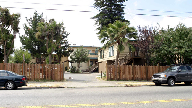 2130 Ashby Ave in Berkeley, CA - Building Photo - Building Photo