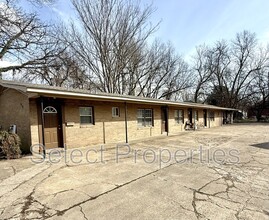 819 W Matthews Ave in Jonesboro, AR - Building Photo - Building Photo