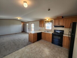 75 Yucca Cir in Casper, WY - Building Photo - Building Photo