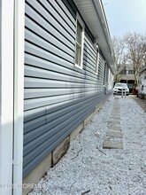 101 Seabreeze Way in Keansburg, NJ - Foto de edificio - Building Photo