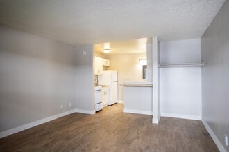 Studio 629 in Las Vegas, NV - Building Photo - Building Photo