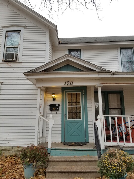 1011 2nd Ave, Unit 1011 2nd Avenue in Eau Claire, WI - Foto de edificio
