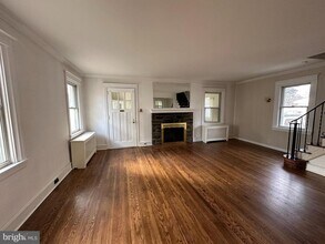 2419 Hollis Rd in Havertown, PA - Building Photo - Building Photo