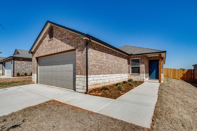11845 NW 100th St in Yukon, OK - Building Photo - Building Photo