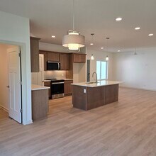 8101 Kallum Dr in Lincoln, NE - Building Photo - Building Photo