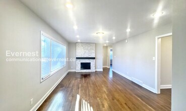 7624 Nall Ave in Prairie Village, KS - Building Photo - Building Photo