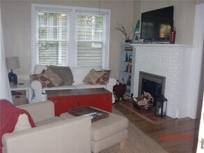 1218 N Highland Ave NE in Atlanta, GA - Building Photo - Building Photo