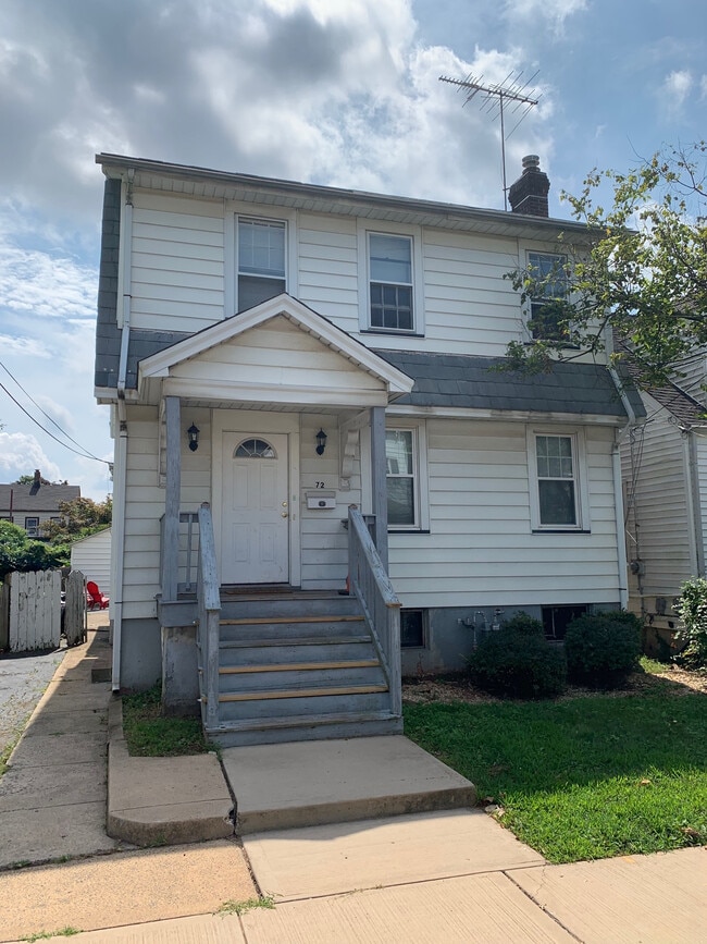 property at 72 Huntington St