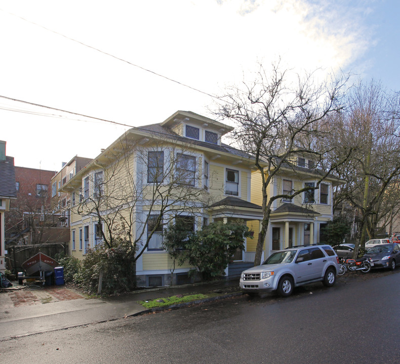 2182-2188 NW Kearney St in Portland, OR - Building Photo