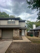 11429 Ptarmigan Dr in Austin, TX - Building Photo