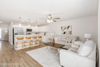 177 Hidden Woods Place in Melbourne, FL - Building Photo - Building Photo
