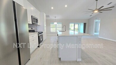 423 NE 31st St in Cape Coral, FL - Building Photo - Building Photo