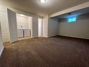 326 Falcon Run in Morgantown, WV - Building Photo - Building Photo