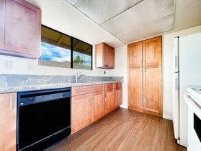 98-1731 Ka?ahumanu St in Aiea, HI - Building Photo - Building Photo