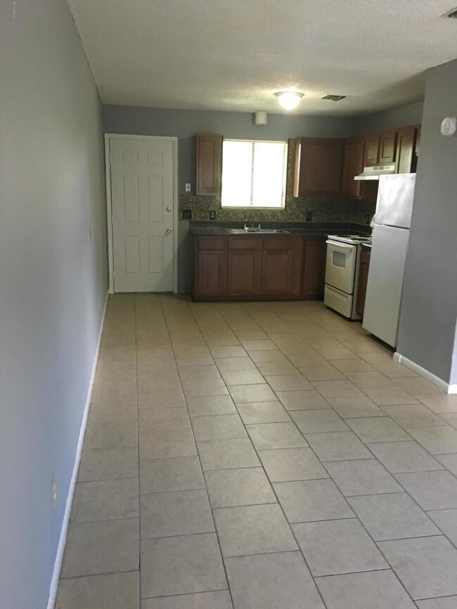 5219 Westchase Ct-Unit -2 in Jacksonville, FL - Building Photo - Building Photo
