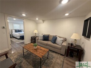 508 E Henry St in Savannah, GA - Building Photo - Building Photo
