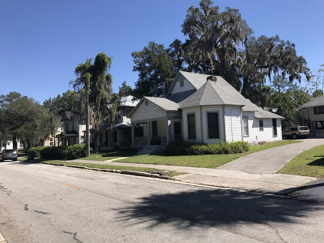 1884 NE 77th St in Ocala, FL - Building Photo - Building Photo