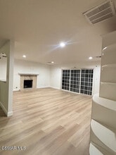 161 Teasdale St in Thousand Oaks, CA - Building Photo - Building Photo