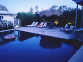 72883 Sierra Vista Dr in Palm Desert, CA - Building Photo