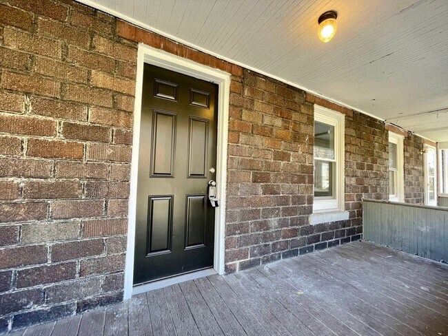 726 E 7th Ave in Brackenridge, PA - Building Photo - Building Photo