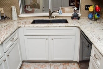 10114 Kirkvale Dr in Houston, TX - Building Photo - Building Photo