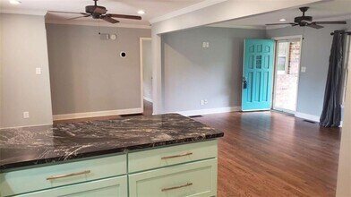 1189 Holly Dr in Gainesville, GA - Building Photo - Building Photo